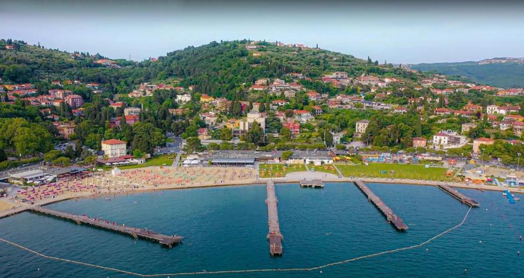 Apartma Jadran Порторож Экстерьер фото